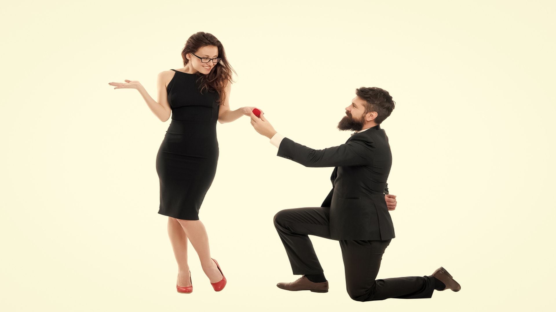 Wedding Proposals: From Timeless Traditions to Modern Trends